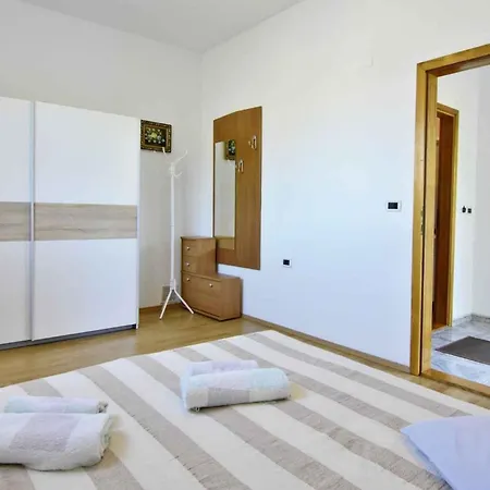 Apartment Countryside Oasis In Valica Umag